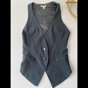 Women’s Xhilaration vest
